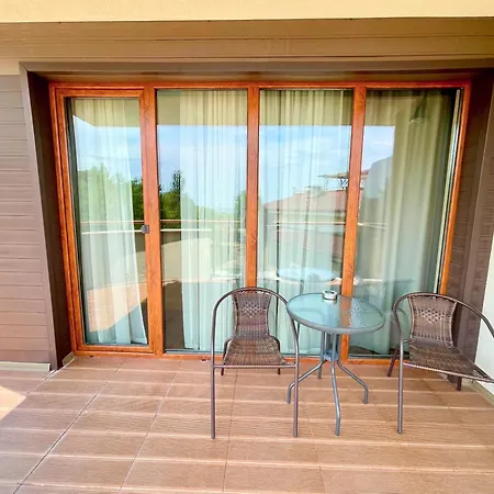 Long Sunny * Shkorpilovtsi