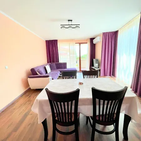 Long Sunny Lägenhet Shkorpilovtsi