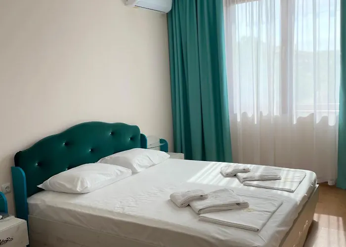 Long Sunny Appartement Shkorpilovtsi