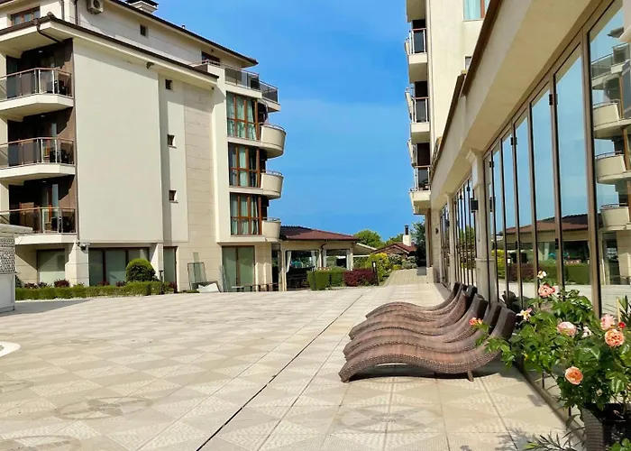 Long Sunny Appartement Shkorpilovtsi