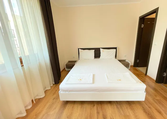 Long Sunny Appartement Shkorpilovtsi